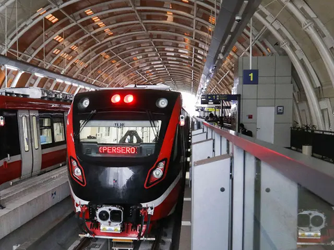 Uji Coba LRT Jabodebek Dihentikan Sementara, Kemenhub Minta Maaf