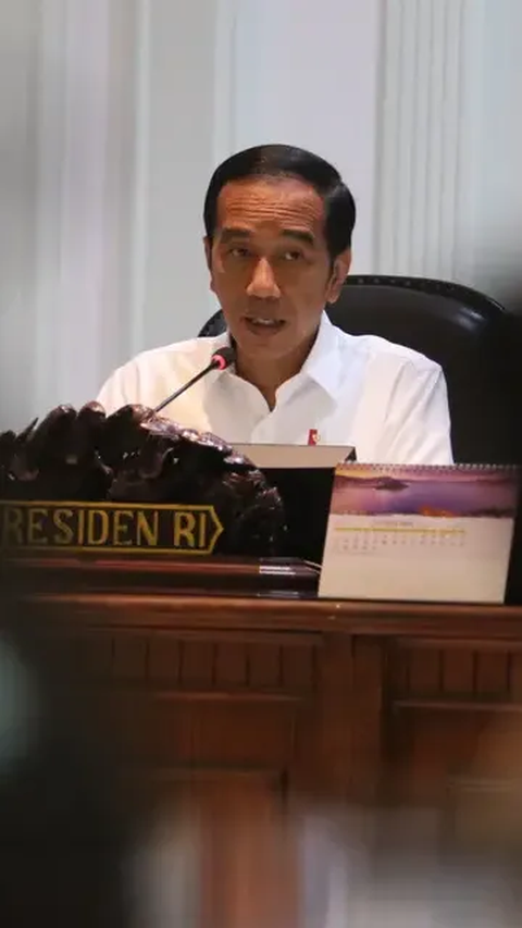 Jokowi Perintahkan Menkominfo Budi Arie Selesaikan Proyek BTS