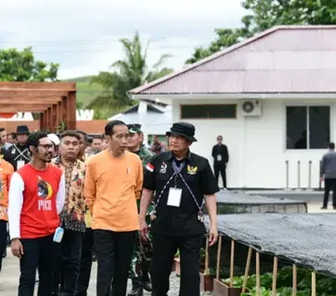 Tugas Pertama Jokowi untuk Menkominfo Budi Arie: Selesaikan Proyek BTS Sesuai Rencana Pemerintah