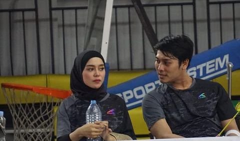 Begitu juga dengan Lesti dan Rizky Billar. Keduanya ingin mempetontonkan pertandingan yang menarik.