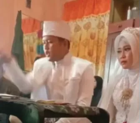 Lagi Ijab Kabul Pengantin Pria Bikin Seisi Ruangan Kaget, Tiba-Tiba 'Pecahkan' Meja Auto Disorot