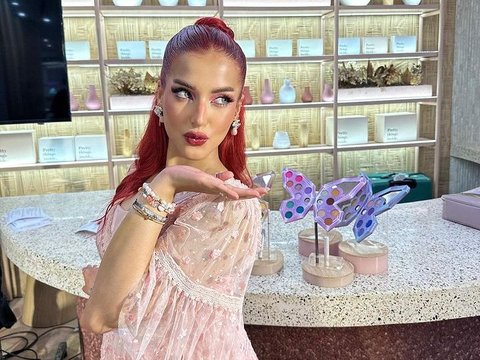 10 Potret Terbaru Tasya Farasya Penampilannya Disebut Seperti Barbie Sungguhan, Netizen 'Boneka Hidup'