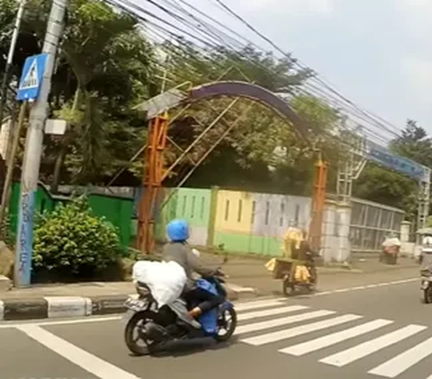 Penampakan Boker Tempat Prostitusi yang di Apit Dua Masjid di Siang Hari Begitu Sepi