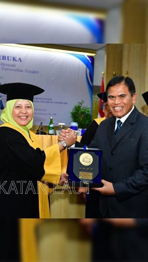 Muhammad Ali juga menorehkan prestasi luar biasa. Ia lulus dengan predikat cumlaude.