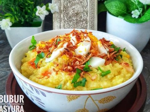 Bubur asyura disajikan saat hari ke-10 bulan Muharram, usai pelaksaan puasa sunah di bulan pertama kalender Hijriah, yaitu Muharram.