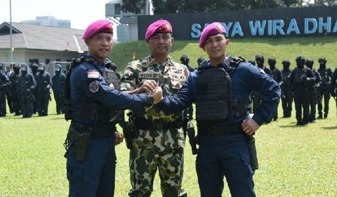 Salah satunya adalah mantan Komandan Denjaka, Brigadir Jenderal TNI (Mar) Samson Sitohang yang kini telah pecah bintang.