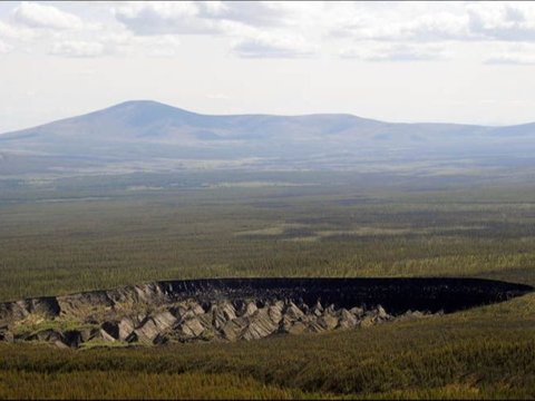 Unveiling the Mystery of the Open 'Underground World' Door