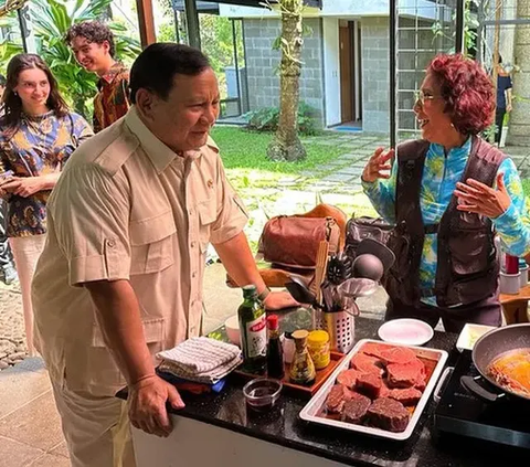 Menteri Pertahanan Prabowo Subianto menceritakan pengalaman unik ketika bertemu dengan mantan Menteri Kelautan dan Perikanan Susi Pudjiastuti di Pangandaran, Jawa Barat.