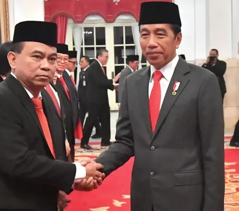 Diketahui, Jokowi melantik Ketum Projo Budi Arie Setiadi menjadi Menkominfo. Budi Arie mengisi pos menteri yang menjadi jatah Partai NasDem.