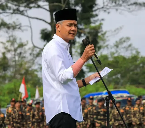 Gubernur Jawa Tengah Ganjar Pranowo blusukan ke Pasar Wonopolo yang berada di Kecamatan Dempet, Kabupaten Wonopolo pada Selasa (18/7) siang.