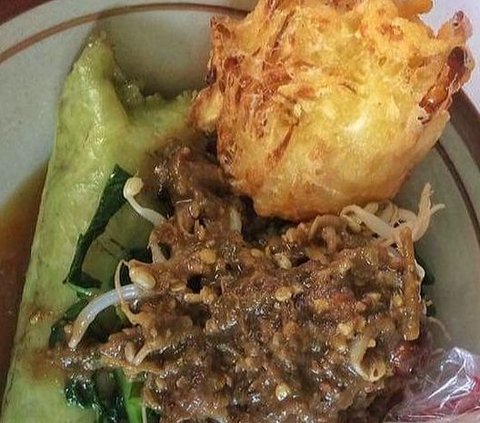 Mencicipi Rumbah, Pecel Unik Khas Pantura Jawa Barat yang Tak Pakai Bumbu Kacang