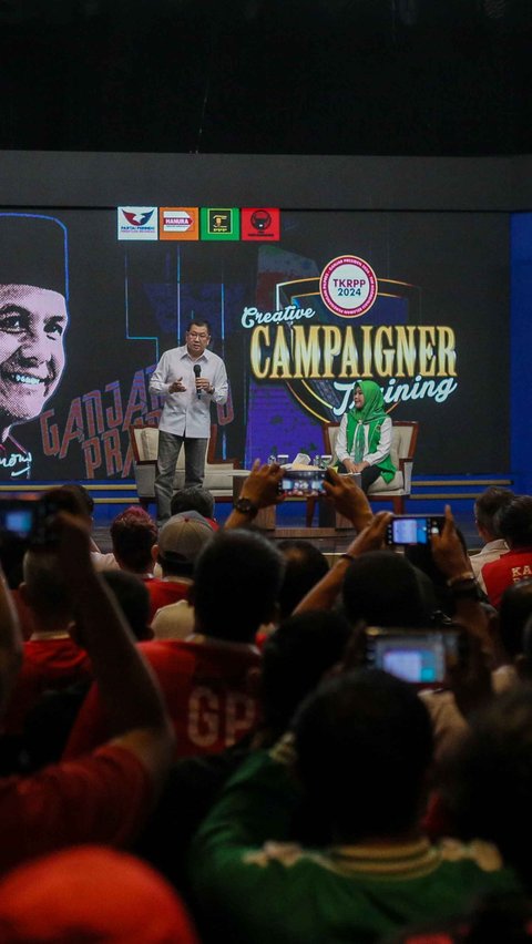 Pada kesempatan itu, Hary Tanoe memberikan pandangan kepada 300 orang Jurkam tersebut untuk bisa optimal dalam pemenangan Ganjar Pranowo di Pilpres 2024.