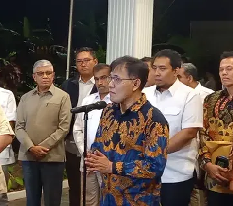 Soal izin ke partai, Budiman bakal melaporkan pertemuannya dengan Prabowo ke Ketua DPP PDIP Puan Maharani dan Sekjen PDIP Hasto Kristiyanto. Dia berkata, pertemuannya bersama Prabowo menekankan persatuan kaum nasionalis.