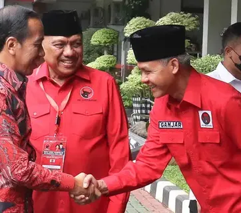 Bakal Calon Presiden PDI Perjuangan Ganjar Pranowo mengingatkan relawannya tidak melulu harus menggelar deklarasi dukungan. Relawan seharusnya naik kelas. Pendataan kelompok relawan lebih penting.