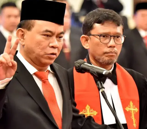 Menurut Kunto, posisi relawan sangat penting bagi Jokowi sebagai balas budinya di pencapresan. Sebab, salah satu basis pemenangan mantan Wali Kota Solo itu adalah relawannya itu sendiri.