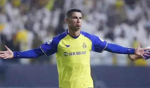 Seperti dikutip dari Bola.net, Ronaldo baru saja kembali usai libur jeda antarmusim dengan clubnya Al Nassr. Ronaldo turun lapangan ketika Al Nassr bermain melawan Celta Vigo dalam laga uji coba pada Selasa (18/7/2023) dini hari.