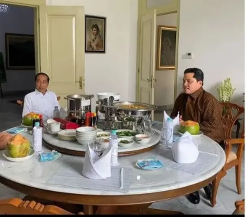 Menteri BUMN Erick Thohir mengungkapkan isi pertemuannya dengan Menteri Pertahanan Prabowo Subianto dan Presiden Joko Widodo di Istana Bogor, Jawa Barat, pada Minggu sore (16/7). Erick mengaku, pertemuan itu membahas soal industri pertahanan RI.