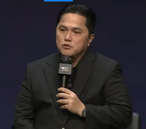 Menteri BUMN Erick Thohir tegak lurus dengan Presiden Joko Widodo (Jokowi) soal Pilpres 2024. Erick siap berada di dalam maupun di luar pemerintahan.