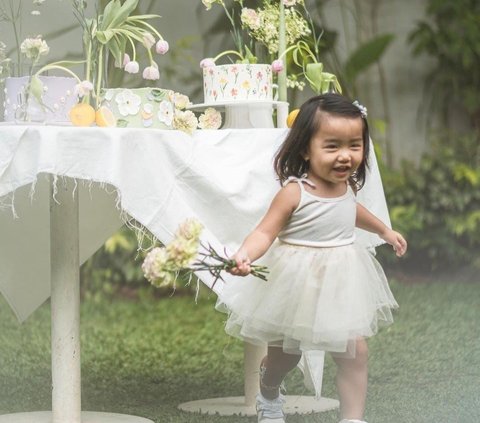 Genap Berusia 2 Tahun, Potret Gianna Mae Anak Dion Wiyoko yang Makin Cantik Kayak Anak Korea