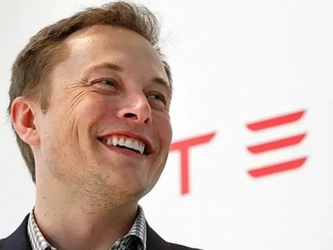 Elon Musk Makin Tajir, Laba Tesla Naik 20 Persen Jadi Rp40 Triliun