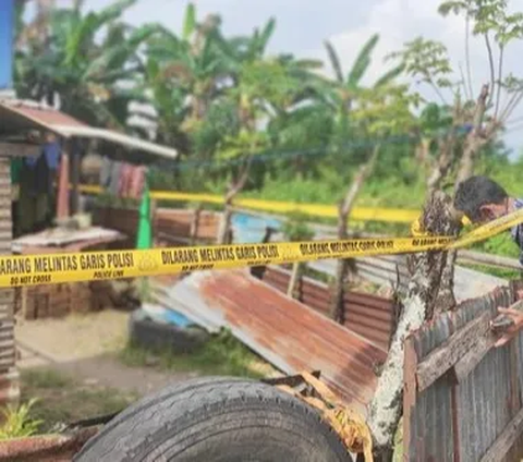 Dodi menjelaskan pada saat penggerebekan, polisi menemukan lapak semipermanen atau lapak bedeng. <br /><br />Lokasi tersebut diduga menjadi tempat para pelaku untuk mengkonsumsi barang haram tersebut.