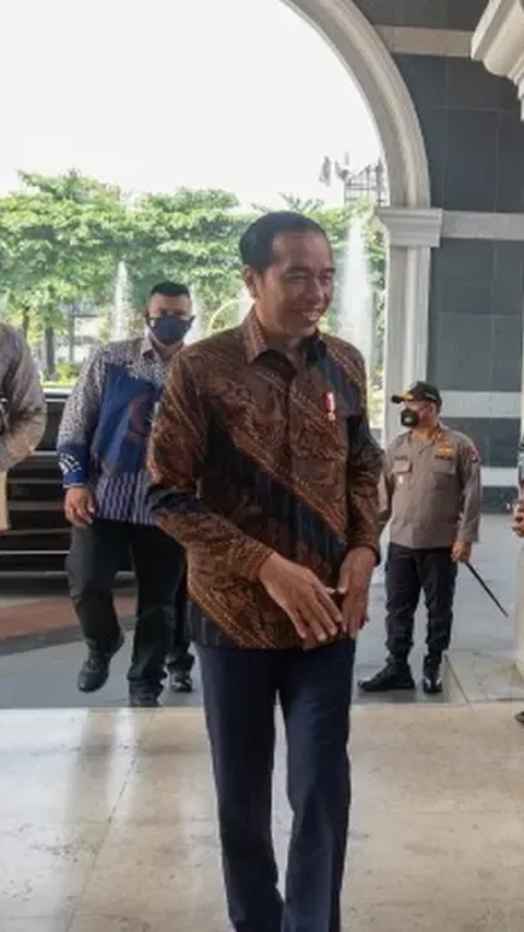 Alat Praktik Kurang, Jokowi Janji Beri Kendaraan Listrik SMKN 2 Bengkulu