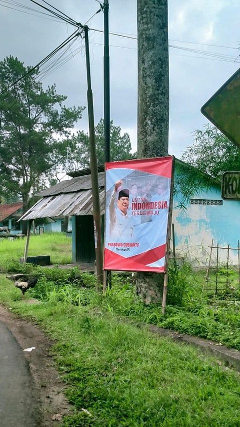 Viral Baliho Prabowo Terpasang di Kompleks Militer, TNI Pastikan Sudah Dicopot