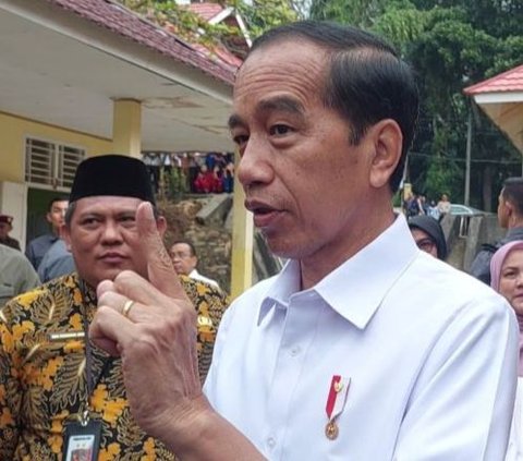 Jokowi Tinjau SMKN 2 Bengkulu Tengah: Nanti di Sini Bisa Saja Buat Mobil