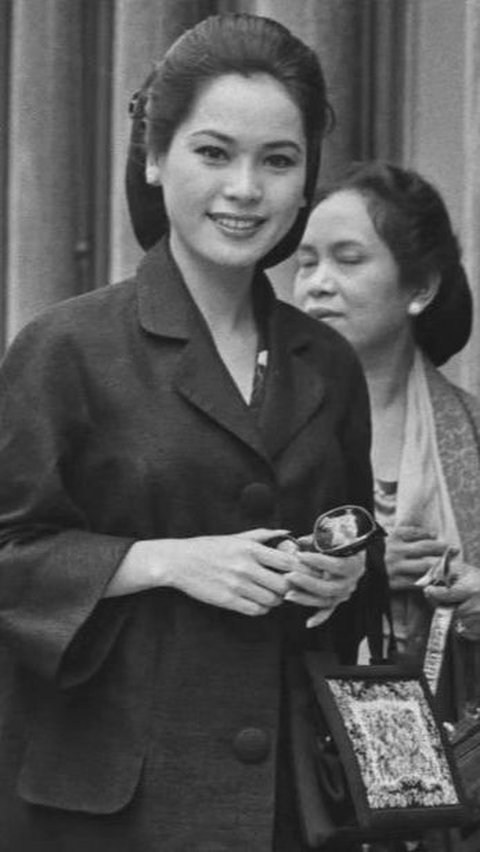 Potret Ratna Sari Dewi Istri Bung Karno Saat Kunjungan Pertama di London, 'Cantik Melebihi Masanya'