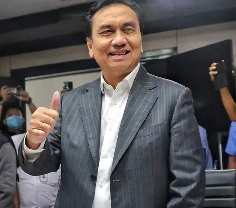 PDIP memberikan tugas khusus kepada kader seniornya, Effendi Simbolon. Tugas diberikan usai Effendi secara terang malah mendukung Prabowo sebagai calon presiden (Capres) di Pemilu 2024.