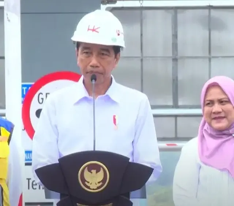 Presiden Joko Widodo (Jokowi) meresmikan jalan tol ruas Bengkulu-Taba, Provinsi Bengkulu. Jokowi menilai, dengan beroperasinya ruas tol tersebut dapat menciptakan titik pertumbuhan ekonomi baru.