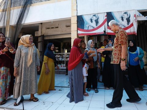 BPS Catat Penduduk Miskin Jateng Turun, Ganjar Ungkap Sederet Program Atasi Kemiskinan