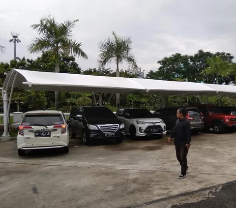 Sehingga, kendaraan yang hanya numpang lewat di area parkiran untuk menurunkan penumpang tidak boleh ikut dikenai biaya parkir.