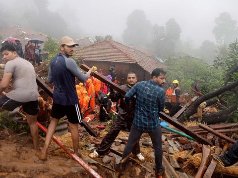 FOTO: Parahnya Bencana Longsor di Pegunungan India, 16 Tewas dan Ratusan Orang Tertimbun