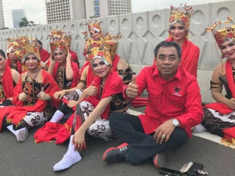 PDIP DKI Sanksi & Laporkan Cinta Mega ke DPP Buntut Diduga Main Game Slot saat Paripurna