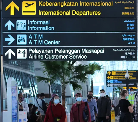 Bandara Soekarno-Hatta (Soetta) menempati peringkat pertama di Asia Tenggara (ASEAN) dan ketiga di Asia Pasifik sebagai bandara tersibuk versi Airport Council International (ACI).