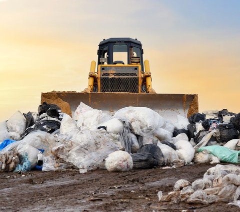 Le Minerale Gandeng PT Polindo Utama, Bukti Nyata Dukung Misi KLHK Kurangi Sampah Nasional