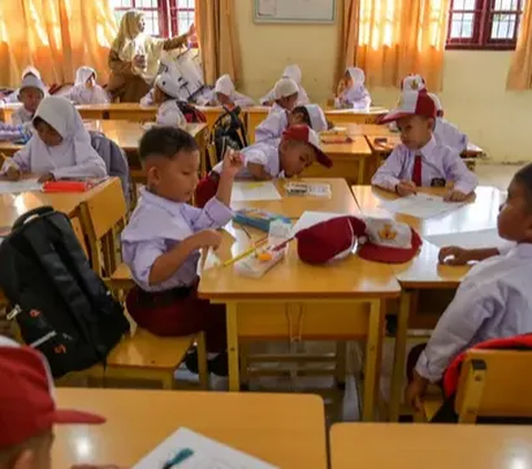 VIDEO: Perintah Jokowi Atasi Kecurangan Sistem Zonasi PPDB Buat Anak Susah Dapat Sekolah