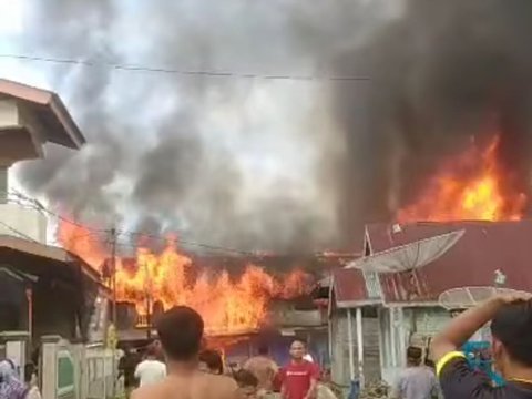 30 Rumah di Rokan Hilir Diamuk Si Jago Merah, Kebakaran Terjadi Jelang Waktu Salat Jumat