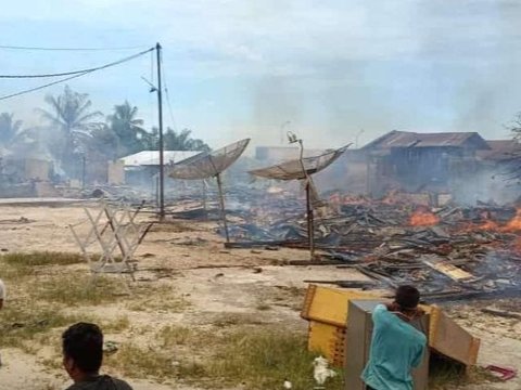 30 Rumah di Rokan Hilir Diamuk Si Jago Merah, Kebakaran Terjadi Jelang Waktu Salat Jumat