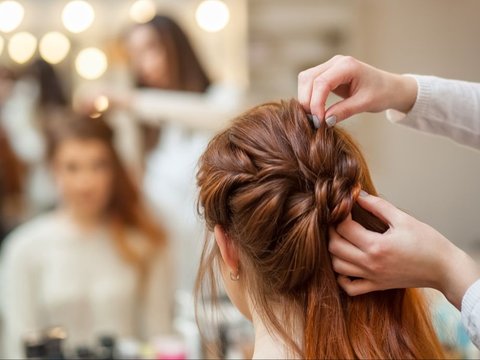 Penyebab Rambut Kering yang Paling Sering Terjadi Tapi Malah Jarang Disadari