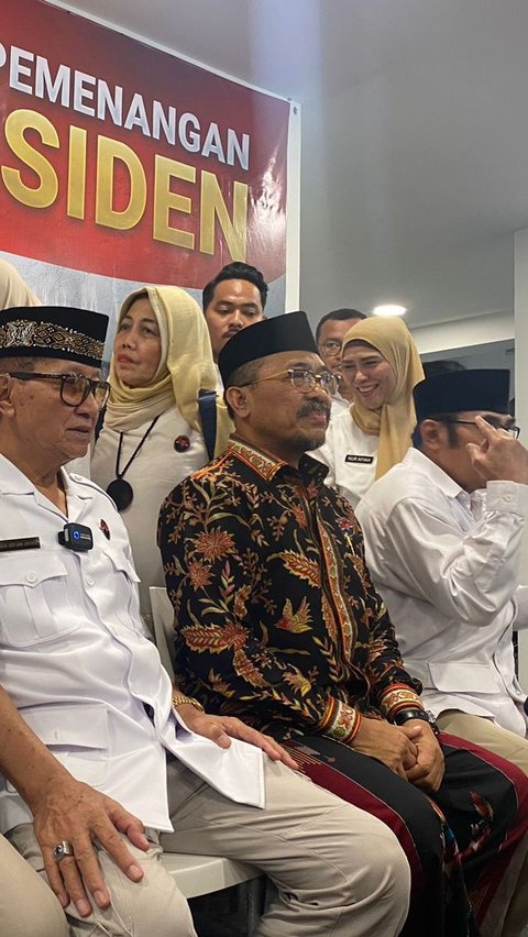 Sementara, Marsekal TNI (PURN) Imam Sufaat yang didapuk sebagai Dewan Pembina Gerak PPRI 24 menegaskan, Prabowo tidak melakukan pelanggaran HAM.