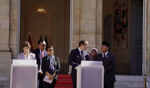 Selain Prabowo memastikan pertemuan 2+2 antara Menteri Luar Negeri dan Menteri Pertahanan Indonesia dengan Prancis berjalan baik.
