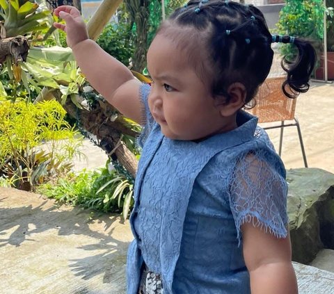 Cantik dan Anggunnya Xarena Anak Siti Badriah Pakai Kebaya, Netizen Auto Gemas!