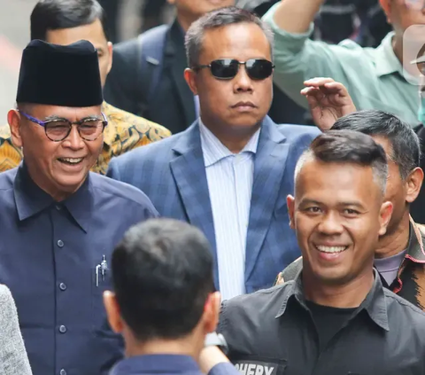 Polisi masih melakukan penyelidikan terhadap Panji Gumilang yang diadukan karena diduga menistakan agama dan melakukan pencucian uang.