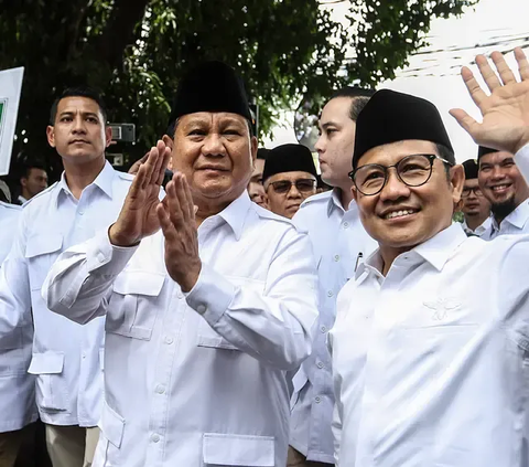 Namun, dia menerangkan, keberadaan Prabowo pada kegiatan itu sekaligus memastikan bahwa ia tetap bersama Ketua Umum PKB Muhaimin Iskandar atau Cak Imin.