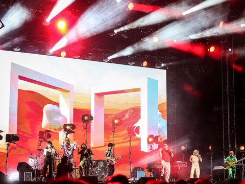 FOTO: Penampilan MALIQ & D'Essentials hingga Mocca Meriahkan We The Fest 2023 Hari Kedua