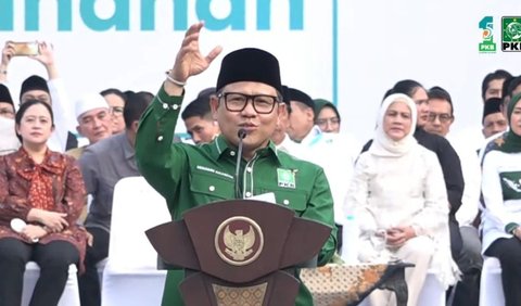 Bahkan, Cak Imin menyebut Gibran adalah wali kota yang lebih populer dibanding ayahnya Jokowi dulu.