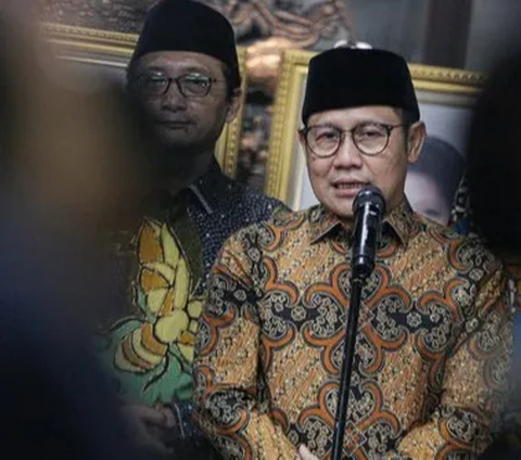 VIDEO: PKB Depan Jokowi & Prabowo Sebut Cak Imin Satrio Piningit untuk 2024