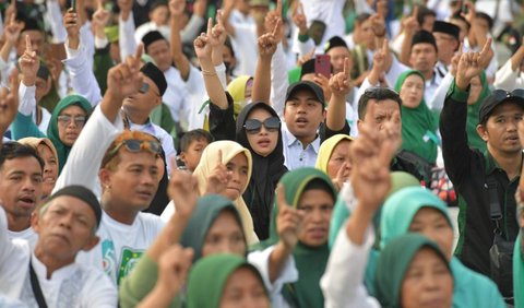 Dalam pembacaan ikrar yang diikuti oleh sekitar 67 ribu kader PKB.